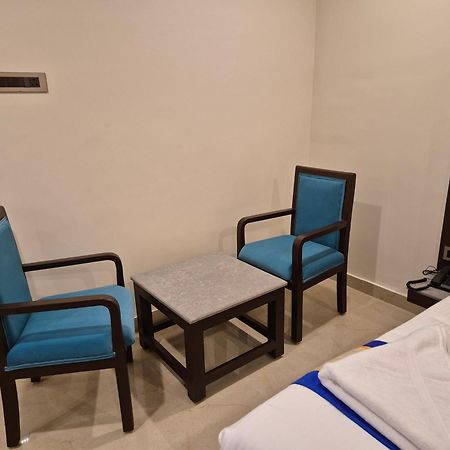 Hotel Janas Τιρουπάτι Εξωτερικό φωτογραφία