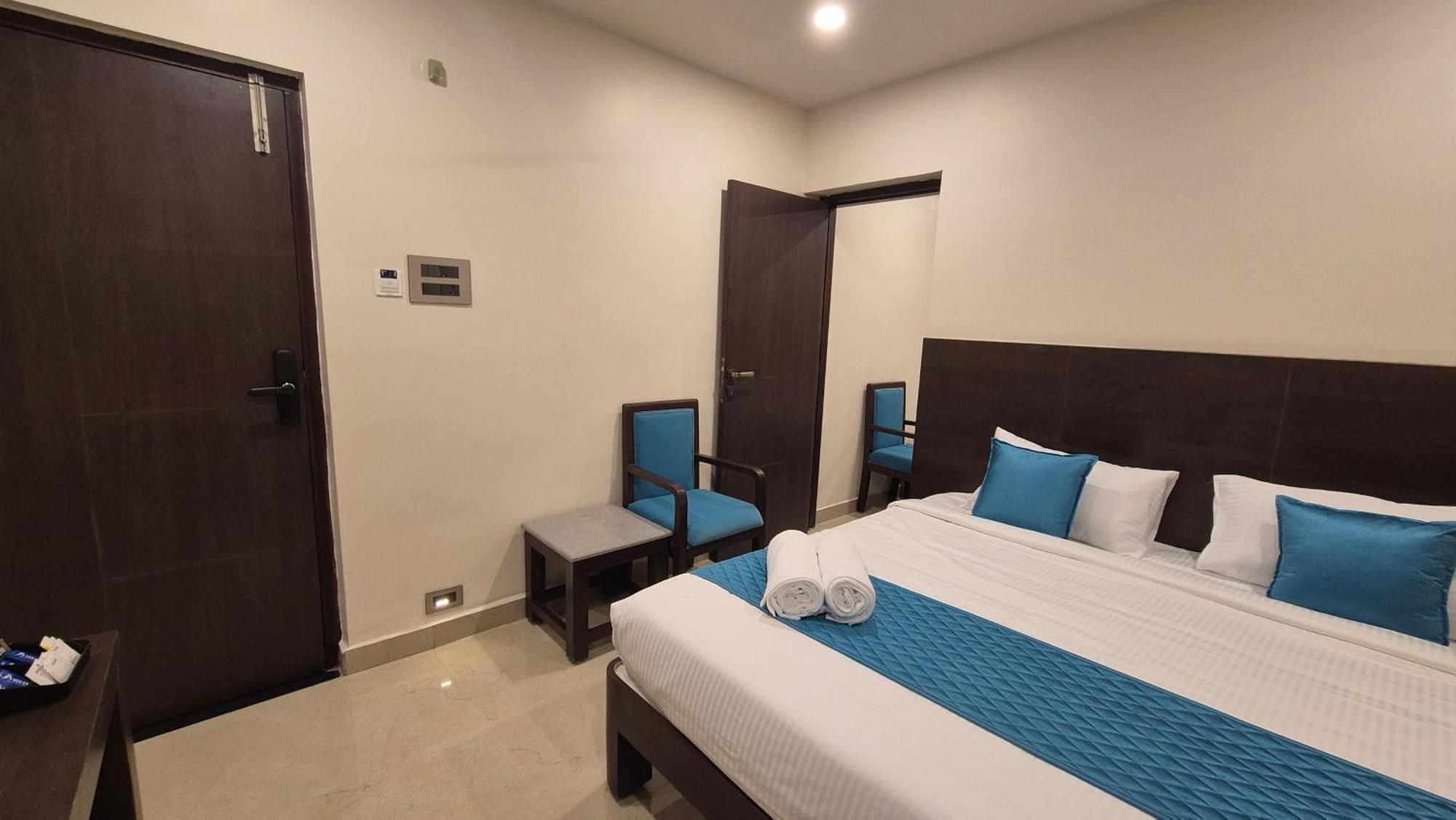 Hotel Janas Τιρουπάτι Εξωτερικό φωτογραφία