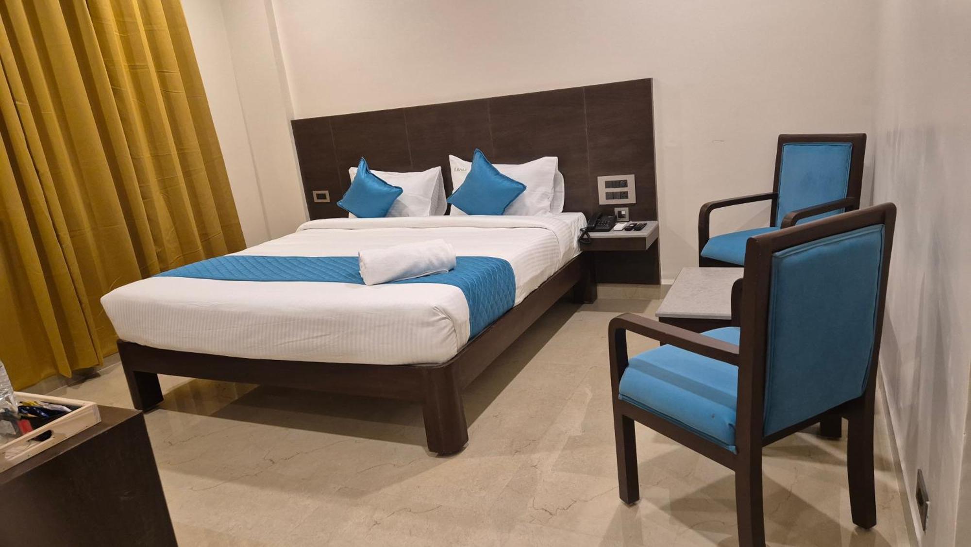 Hotel Janas Τιρουπάτι Εξωτερικό φωτογραφία