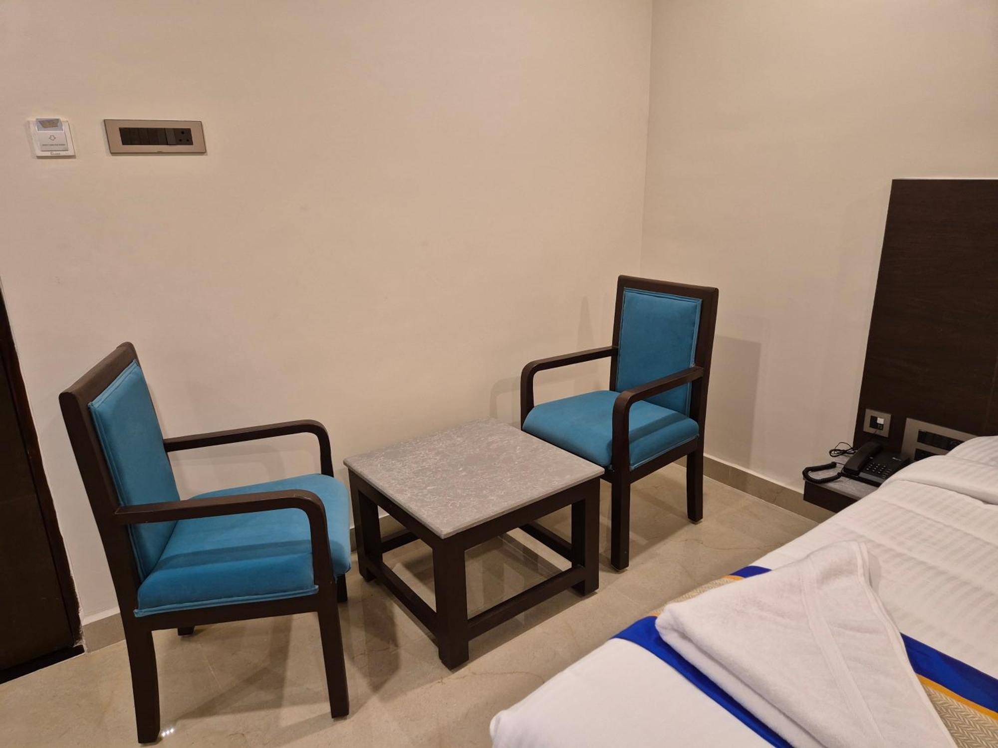 Hotel Janas Τιρουπάτι Εξωτερικό φωτογραφία