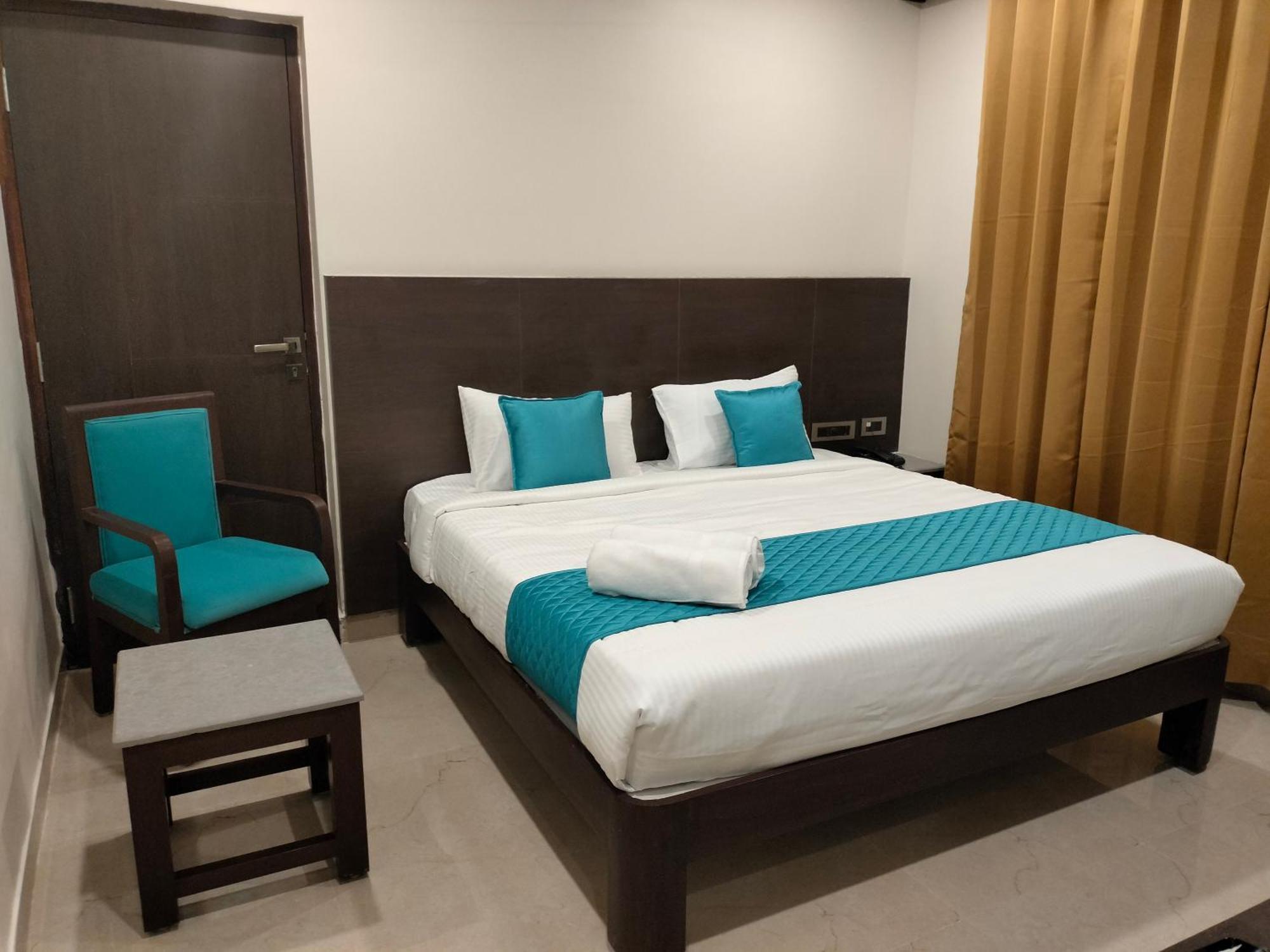 Hotel Janas Τιρουπάτι Εξωτερικό φωτογραφία